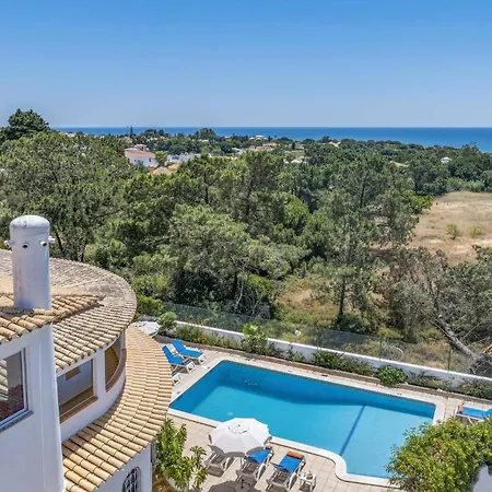 Villa Aldeia Cristina By