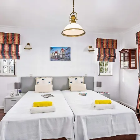 Villa Aldeia Cristina By *